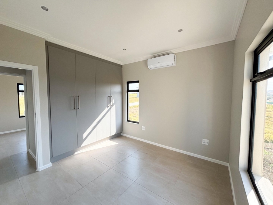 4 Bedroom Property for Sale in Kidds Beach Eastern Cape
